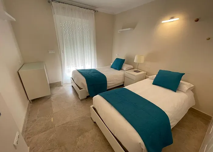 Apartamentos Naranjos Del Sol Marbella